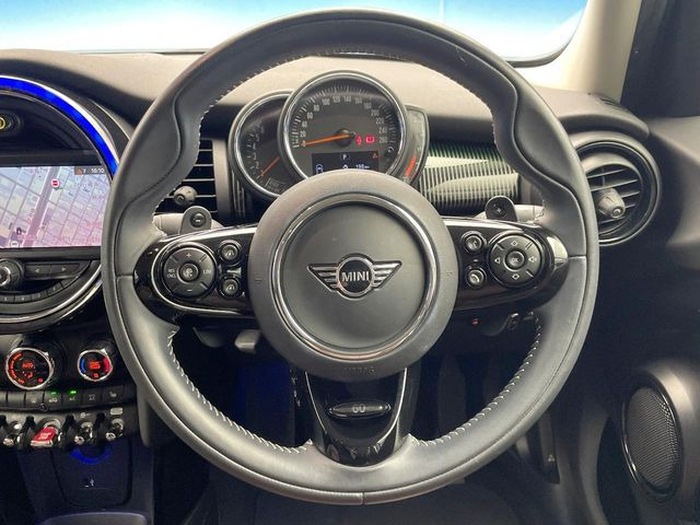 ���n���h�����̃X�������Ȃ��A���ꂢ�ȏ�Ԃ��ێ����Ă���܂��B�e�X�C�b�`���̓�����m�F�ς݂ł��B