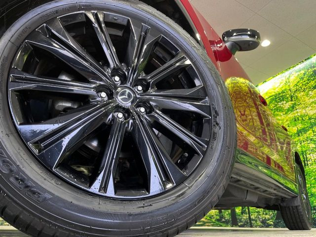 �y����19�C���`�A���~�z�C�[���z�O�ςɃ}�b�`���������A���~�z�C�[���𑕒����Ă���܂��B�e��ЊO�A���~�z�C�[����A�X�^�b�h���X�^�C�����戵�����Ă���܂��B���񂲑��k����������