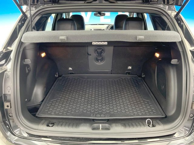 ���g�����N���[��:����L������e�X�y�[�X!���ꂾ���̍L��������΂��������⃌�W���[�Ȃǂɂ��œK�ł�!�g�p�������Ȃ����ꂢ�ȏ�Ԃ��ێ����Ă���܂��B