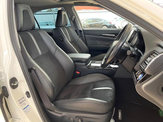 �y�n�[�t���U�[�V�[�g�z�������ƍ���S�n�𗼗������l�C�̃V�[�g���w�ʁE���ʂ̓X�G�[�h���ƂȂ��Ă���A���G��⊊��ɂ����ɗD��Ă��܂��B�C���╞���ɍ��E���ꂸ���K�ɂ���肢�������܂��B