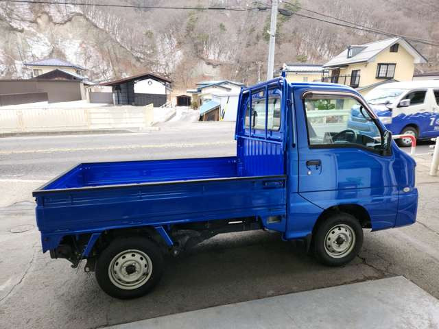 サンバートラックWRブルー リミテッド 4WD