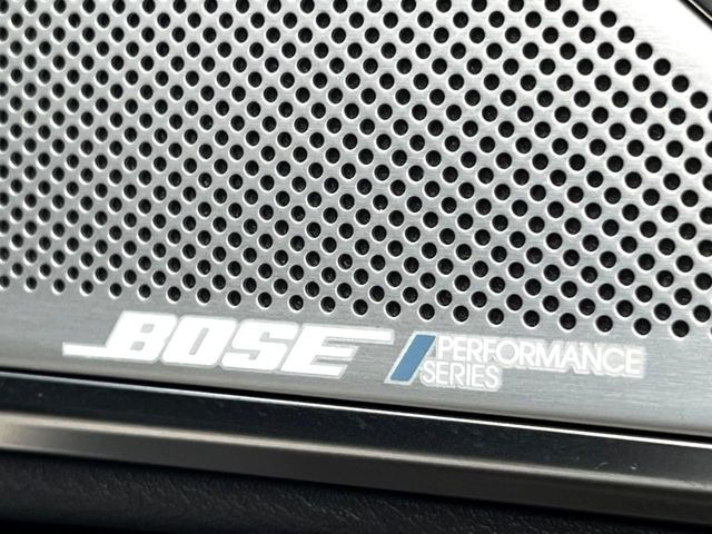 �y�����T�E���h�V�X�e���z���x�ȃ`���[�j���O�\�͂����ڂ���Ă���A�������ȉ��y�����y���݂��������܂���