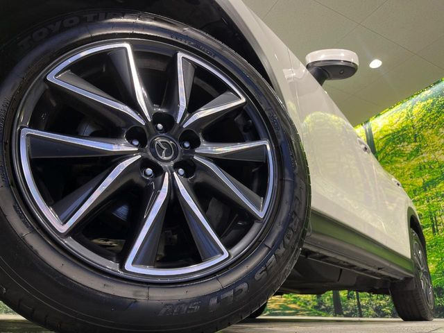 �y����19�C���`�A���~�z�C�[���z�O�ςɃ}�b�`���������A���~�z�C�[���𑕒����Ă���܂��B�e��ЊO�A���~�z�C�[����A�X�^�b�h���X�^�C�����戵�����Ă���܂��B���񂲑��k����������