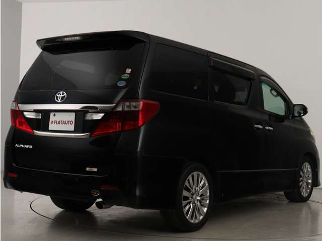 当店では、厳選された車両のみ展示しております。アルファード・ヴェルファイアに特化した専門店ならではの豊富な在庫の中から、お気に入りの一台をお探しください!