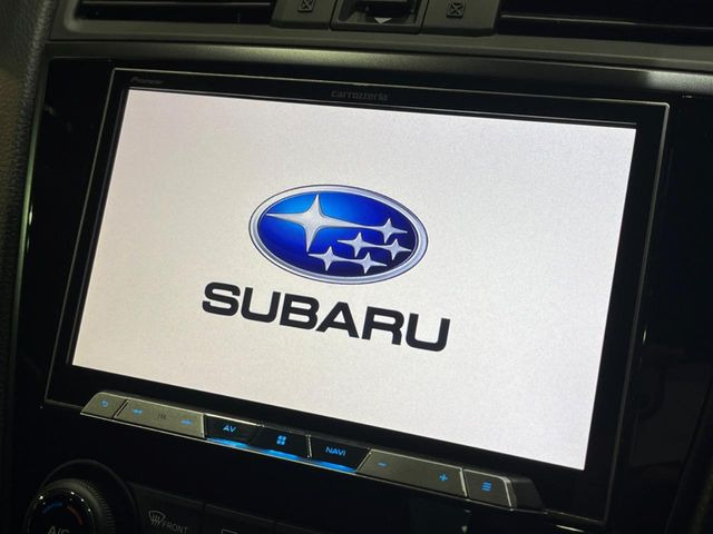 �y�����i�r�z�l�C�̏����i�r�𑕔����Ă���܂��B�i�r�̎g���₷���͂������A�I�[�f�B�I�@�\���[��!�L�����v�◷�s�͂������A�ʋ΂┃�����ȂǕ��i�̃h���C�u���y�����Ȃ�͂���