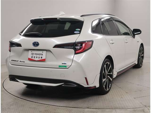 カローラツーリング1.8 ハイブリッド W×B