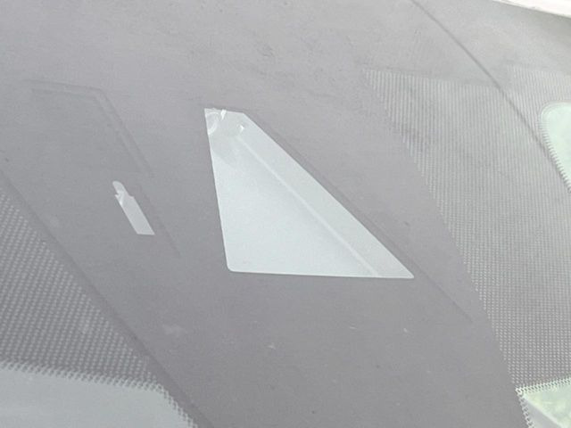 �yi-ACTIVESENSE�z���s���ɑO���̎ԗ�����F�����A�Փ˂������Ȏ��͌x��ƃu���[�L�ŏՓˉ���Ɣ�Q�y�����A�V�X�g�B�����S�Ƀh���C�u�����y���݂��������܂��B