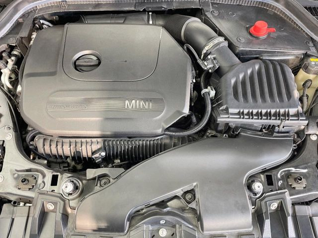 �����X�ł́A�e���[�J�[�̐�p�f�f�e�X�^�[�𓱓��B���Ǝ��i�����e�N�j�J���X�^�b�t���풓���Ă���܂��̂ŁA������̍ۂɂ����S���Ă����p���������܂��B