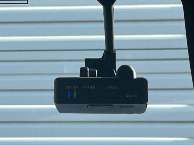 �y�h���C�u���R�[�_�[�z�h���C�u���R�[�_�[����!���s���͂������A������^�]�⎖�̂ɑ��������ہA�f���ŋL�^���A����̃��X�N�ɔ����܂��B���L�^�pSD�J�[�h�͂��q�l�����g�ł��������������K�v������܂��B