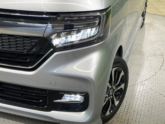 �yLED�w�b�h���C�g�z���V����ԑ��s�����ǍD�Ȏ��E���m�ۂ����S���ĉ^�]�ł��鍂�P�xLED�w�b�h���C�g�𑕔�!�_�����x�������A����d�͂��}�����Ă��܂��B