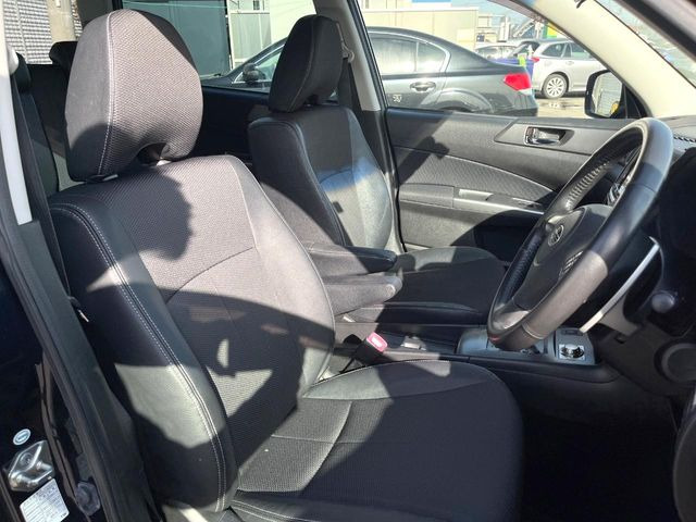 �^�]�ȃV�[�g���͎g�p�������Ȃ��A�ǍD�ȏ�ԂƂȂ��Ă��܂��B���J�Ɏg���Ă������Ƃ��悭�킩��܂��ˁB