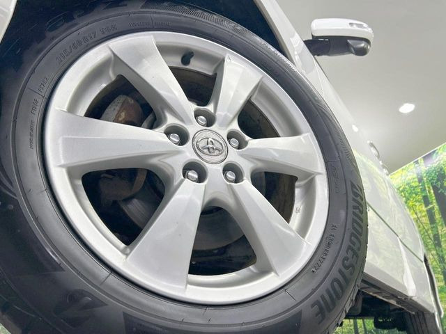 �y����17�C���`�A���~�z�C�[���z�O�ςɃ}�b�`���������A���~�z�C�[���𑕒����Ă���܂��B�e��ЊO�A���~�z�C�[����A�X�^�b�h���X�^�C�����戵�����Ă���܂��B���񂲑��k����������