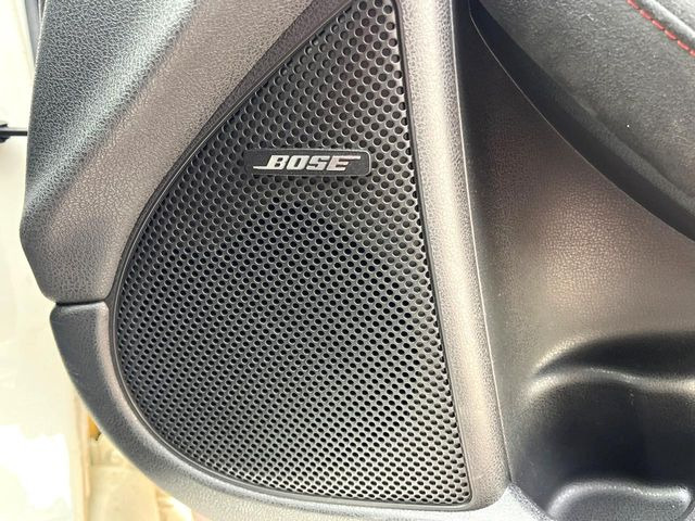 �yBOSE�T�E���h�V�X�e���z���[�J�[�I�v�V�����̍��i�ʃT�E���h�V�X�e���𓋍ځB��p�̃`���[�j���O���{���ꂽ�召�l�X�ȃX�s�[�J�[����ǎ��ȃT�E���h���t�ł��A�Տꊴ���ӂ�鉹����Ԃ����o���܂��B