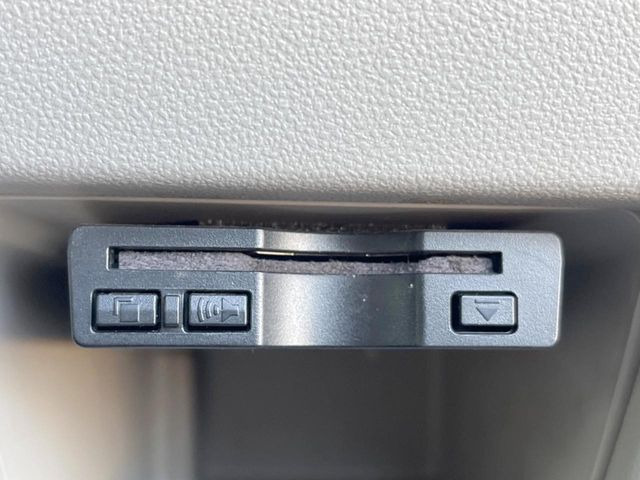 【ETC】高速道路の料金所をストレスなく通過!話題のスポットやサービスエリアに多い「スマートIC」利用時は必須のアイテムです。当店でセットアップを実施、ご納車当日からすぐにご利用いただけます!