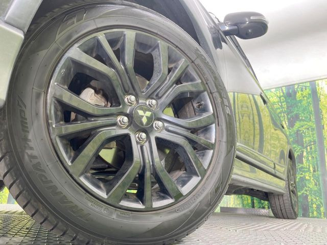 �y�����A���~�z�C�[���z�O�ςɃ}�b�`���������A���~�z�C�[���𑕒����Ă���܂��B�e��ЊO�A���~�z�C�[����A�X�^�b�h���X�^�C�����戵�����Ă���܂��B���񂲑��k����������