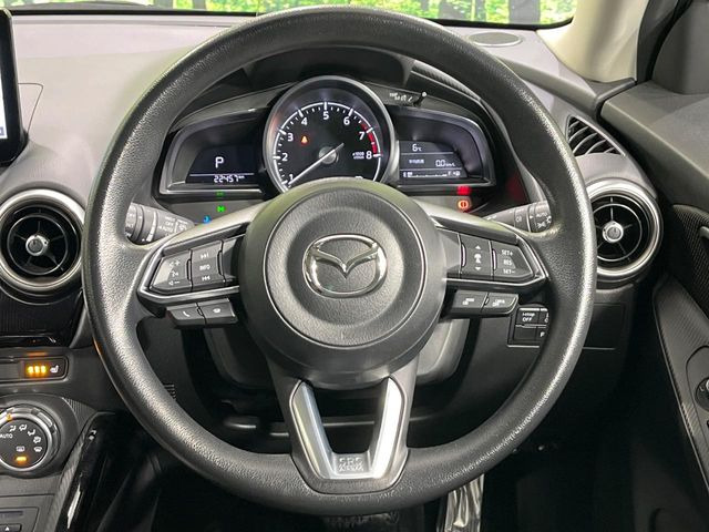 �y�X�e�A�����O�X�C�b�`�z�^�]���A�O������ڐ������炷���ƂȂ��A�I�[�f�B�I���̑��삪�\�ȕ֗��@�\!���S&���K�ȃh���C�u�����o���Ă���܂���