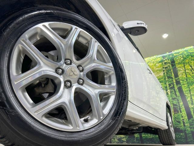 �y����18�C���`�A���~�z�C�[���z�O�ςɃ}�b�`���������A���~�z�C�[���𑕒����Ă���܂��B�e��ЊO�A���~�z�C�[����A�X�^�b�h���X�^�C�����戵�����Ă���܂��B���񂲑��k����������