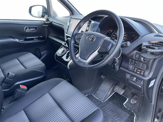 ヴォクシー2.0 ZS 煌II