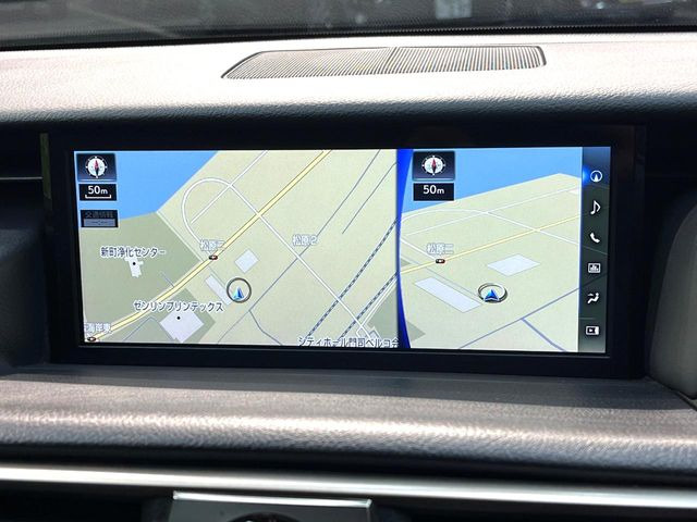 �y�����i�r�z�l�C�̏����i�r�𑕔����Ă���܂��B�i�r�̎g���₷���͂������A�I�[�f�B�I�@�\���[��!�L�����v�◷�s�͂������A�ʋ΂┃�����ȂǕ��i�̃h���C�u���y�����Ȃ�͂���