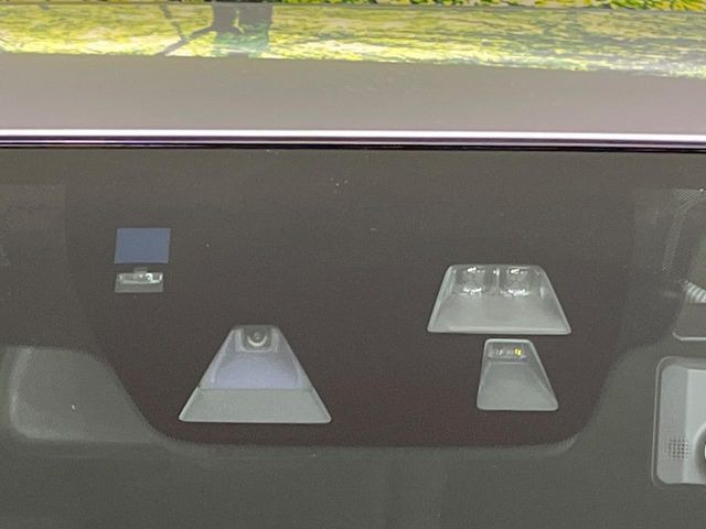 �y�X�}�[�g�V�e�B�u���[�L�T�|�[�g�z�ᑬ���s���ɑO���̎ԗ�����F�����A�Փ˂������Ȏ��͌x��ƃu���[�L�ŏՓˉ���Ɣ�Q�y�����A�V�X�g�B�����S�Ƀh���C�u�����y���݂��������܂��B