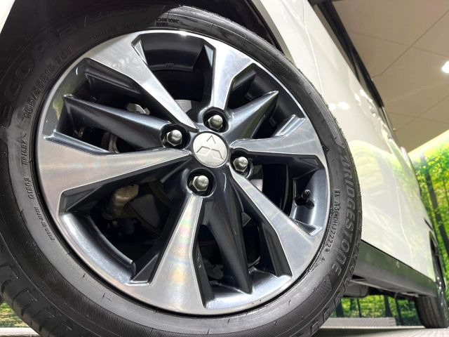 �y����15�C���`�A���~�z�C�[���z�O�ςɃ}�b�`���������A���~�z�C�[���𑕒����Ă���܂��B�e��ЊO�A���~�z�C�[����A�X�^�b�h���X�^�C�����戵�����Ă���܂��B���񂲑��k����������