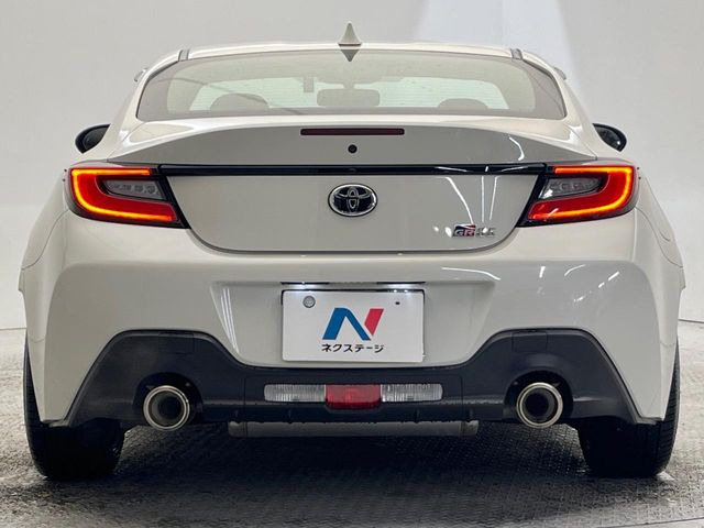 ���S�̍Œ�10�N�E���s�������ۏ�(�L��)�����p�ӁB�ۏؓ��e���[���͂������A�����_��&�I�C��������A�N�����x�̑S���E24���ԃ��[�h�T�[�r�X���t�т���Ă���܂��̂ł����S�������B