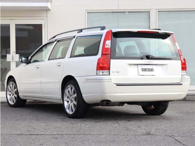 �V�i�����o�b�e���[�̓h�C�c��VARTA(�o���^)���g�p���܂��B���B�Ԃ̏����i�ɍ̗p����鍂�i���o�b�e���[�ł��B