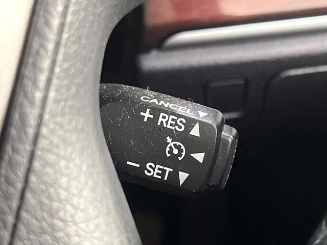 �y�N���[�Y�R���g���[���z�������H�����N���N���s�B�A�N�Z���𗣂��Ă���葬�x�ő��s���ł��A�������^�]���̕��S���y��!�����E�������ȒP�ȃX�C�b�`����Œ����ł��܂��B