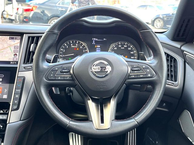 �y�����v�����X�e�A�����O�z�㎿�Ȋv���g�p���邱�ƂŁA��ɂ����������݂ƂĂ��^�]���₷���n���h���ł���