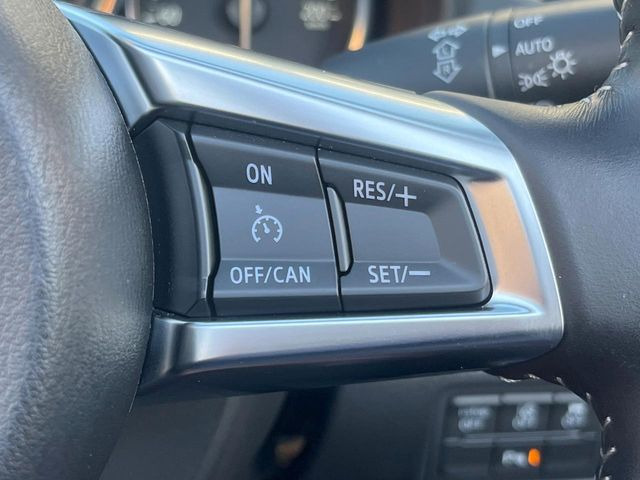 �y�N���[�Y�R���g���[���z�������H�����N���N���s�B�A�N�Z���𗣂��Ă���葬�x�ő��s���ł��A�������^�]���̕��S���y��!�����E�������ȒP�ȃX�C�b�`����Œ����ł��܂��B