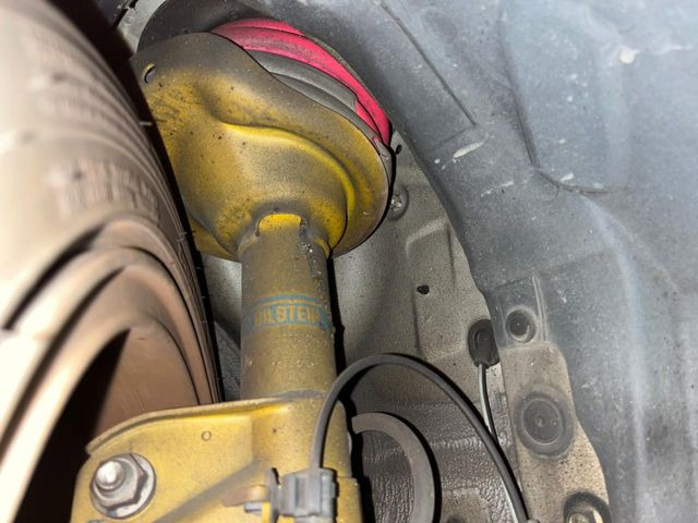 �y�r���V���^�C�����_���p�[�z�������s���̎ԗ����萫�����コ���Ă����l�C�̑����B�X���̏��S�n���]���ɂ����A�X�|�[�e�B�ȑ��s�����y���݂��������܂���