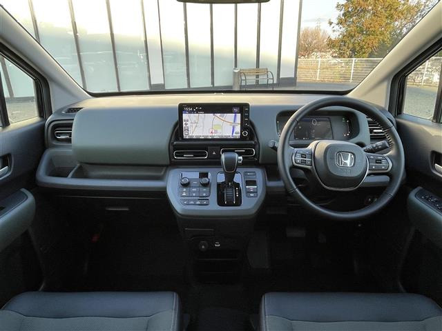 フリード1.5 e:HEV クロスター