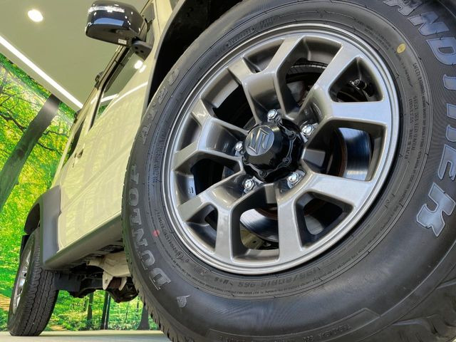 �y����15�C���`�A���~�z�C�[���z�O�ςɃ}�b�`���������A���~�z�C�[���𑕒����Ă���܂��B�e��ЊO�A���~�z�C�[����A�X�^�b�h���X�^�C�����戵�����Ă���܂��B���񂲑��k����������