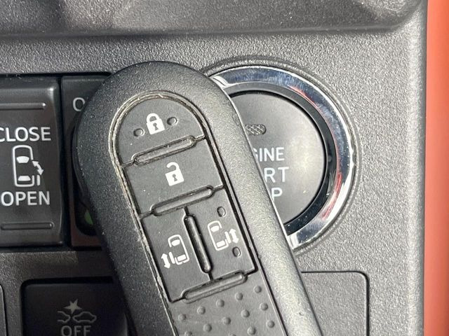 �y�L�[�t���[�V�X�e���z�J�o����|�P�b�g�ɓ��ꂽ�܂܂ł��h�A�̎{���E�������\�ȃX�}�[�g�L�[�𑕔��B�G���W���̃I���E�I�t�����J�M�����o���K�v����������Ƃ��Ă��֗��ł���