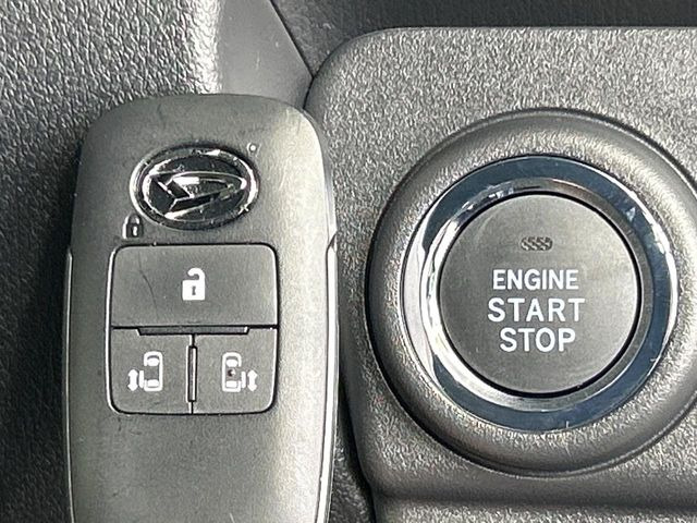 �y�L�[�t���[�V�X�e���z�J�o����|�P�b�g�ɓ��ꂽ�܂܂ł��h�A�̎{���E�������\�ȃX�}�[�g�L�[�𑕔��B�G���W���̃I���E�I�t�����J�M�����o���K�v����������Ƃ��Ă��֗��ł���