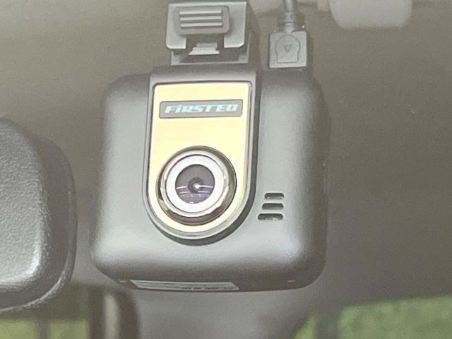 �y�h���C�u���R�[�_�[�z�h���C�u���R�[�_�[����!���s���͂������A������^�]�⎖�̂ɑ��������ہA�f���ŋL�^���A����̃��X�N�ɔ����܂��B���L�^�pSD�J�[�h�͂��q�l�����g�ł��������������K�v������܂��B