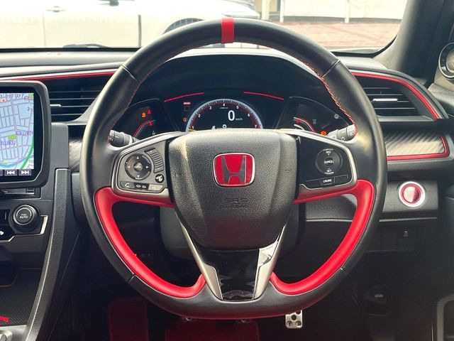 �y�����v�����X�e�A�����O�z�㎿�Ȋv���g�p���邱�ƂŁA��ɂ����������݂ƂĂ��^�]���₷���n���h���ł���