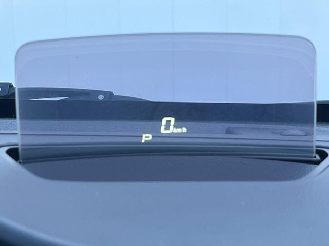 �y�w�b�h�A�b�v�f�B�X�v���C�z���݂̑��x�⑖�s�����f�W�^���\���ŉ^�]�ȑO���̃K���X�ɓ��e!�^�]���A�ڐ������炳���K�v�ȏ����m�F�ł���̂łƂ��Ă��֗��ň��S!