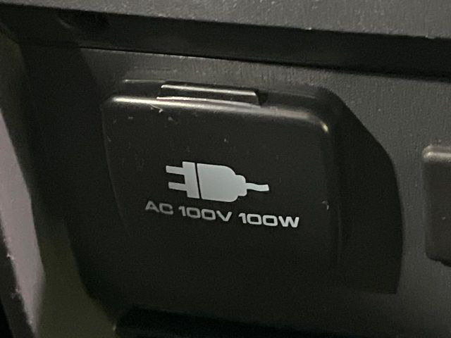 �y�A�N�Z�T���[�R���Z���g�z�L�����v��X�|�[�c�A�A�E�g�h�A�ł̃A�N�e�B�r�e�B�͂������A�ЊQ�E��d�̍ۂɏ����ɂ��Ȃ�AC100V�R���Z���g�𑕔���P�[�^�C��^�u���b�g�A�Q�[���@��̏[�d�ɂ���