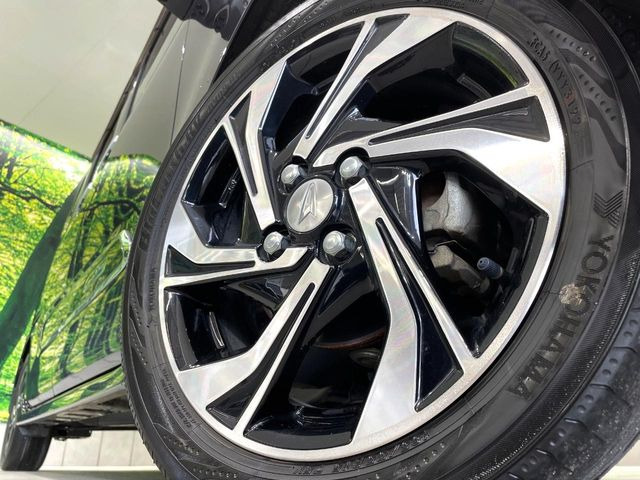 �y����15�C���`�A���~�z�C�[���z�O�ςɃ}�b�`���������A���~�z�C�[���𑕒����Ă���܂��B�e��ЊO�A���~�z�C�[����A�X�^�b�h���X�^�C�����戵�����Ă���܂��B���񂲑��k����������