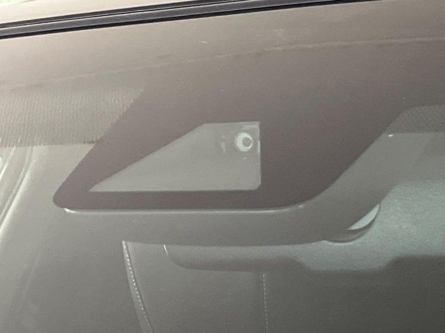 �y�g���^�Z�[�t�e�B�Z���X�z���s���ɑO���̎ԗ�����F�����A�Փ˂������Ȏ��͌x��ƃu���[�L�ŏՓˉ���Ɣ�Q�y�����A�V�X�g�B�����S�Ƀh���C�u�����y���݂��������܂��B