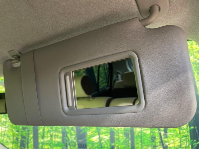 �y�o�j�e�B�~���[�z�T���o�C�U�[���ɐݒu���ꂽ�~���[�Őg�����Ȃ݃`�F�b�N!������Ƃ������C�N�����ɂ����􂵂܂���