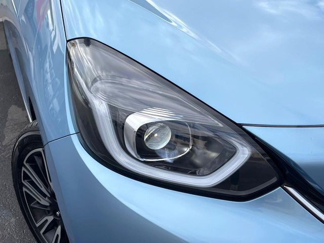 �yLED�w�b�h���C�g�z���V����ԑ��s�����ǍD�Ȏ��E���m�ۂ����S���ĉ^�]�ł��鍂�P�xLED�w�b�h���C�g�𑕔�!�_�����x�������A����d�͂��}�����Ă��܂��B