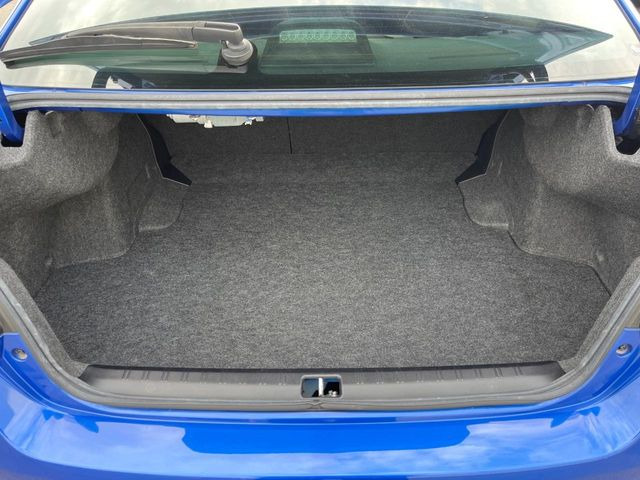 ���i�̂���������ʋ΁A���}���ɏ\���ȉ׎��X�y�[�X���m�ۂ��Ă���܂��B