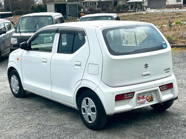 ���X�ł͌y�����Ԃ��畁�ʎԂ܂ŕ��L���I�[�����[�J�[�̎Ԏ�E�F�E�O���[�h��L�x�ɑ����Ă���܂��B