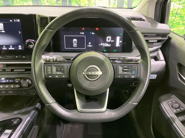 �y�����v�����X�e�A�����O�z�㎿�Ȋv���g�p���邱�ƂŁA��ɂ����������݂ƂĂ��^�]���₷���n���h���ł���