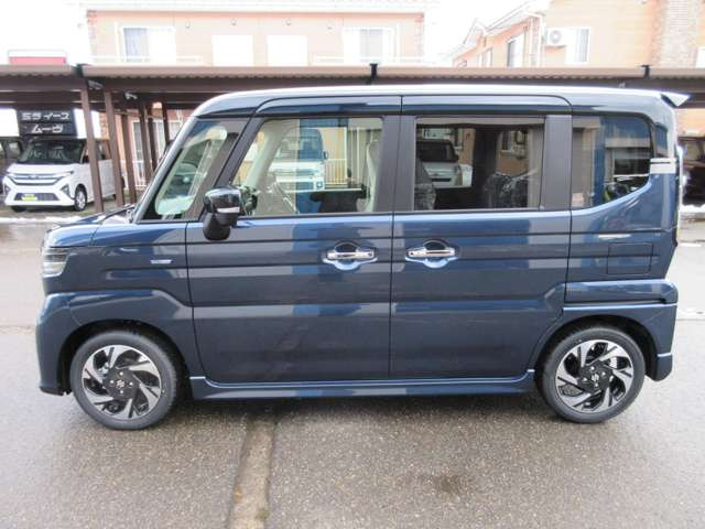 スペーシアカスタムハイブリッド(HYBRID)  XS 4WD