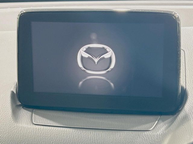 �y�}�c�_�R�l�N�g�i�r�z�ԓ��̕��͋C�Ƀ}�b�`������̌^�^�C�v�̃i�r�B�e����q�ݒ��Bluetooth�Đ����A�l�X�ȋ@�\���y���߂܂��B�����I�ȃ_�C�������삪�\�ŁA�g��������ǍD�ł��B