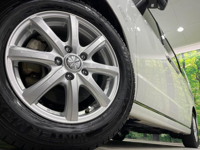 �y16�C���`�A���~�z�C�[���z�O�ςɃ}�b�`�����A���~�z�C�[���𑕒����Ă���܂��B�e��A���~�z�C�[����A�X�^�b�h���X�^�C�����戵�����Ă���܂��B���񂲑��k����������