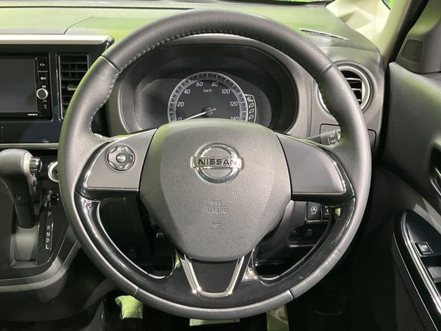 �y�����v�����X�e�A�����O�z�㎿�Ȋv���g�p���邱�ƂŁA��ɂ����������݂ƂĂ��^�]���₷���n���h���ł���